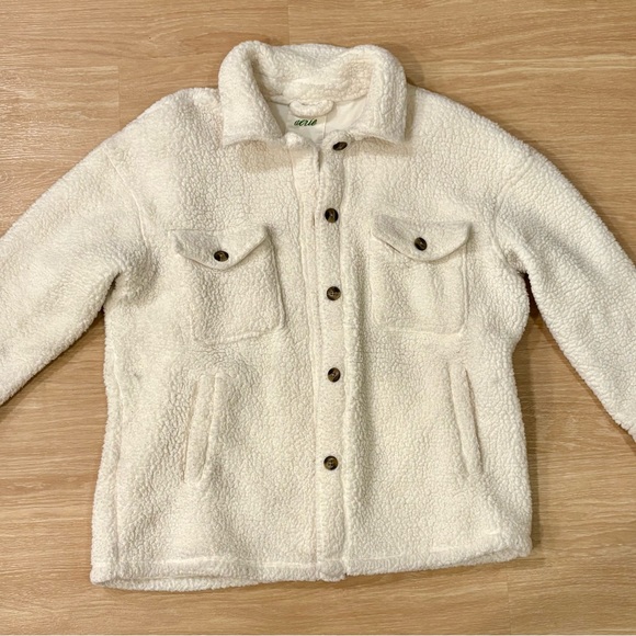 aerie Jackets & Blazers - Aerie Dream Sherpa Shacket • White • Size L • Cozy Oversized Jacket